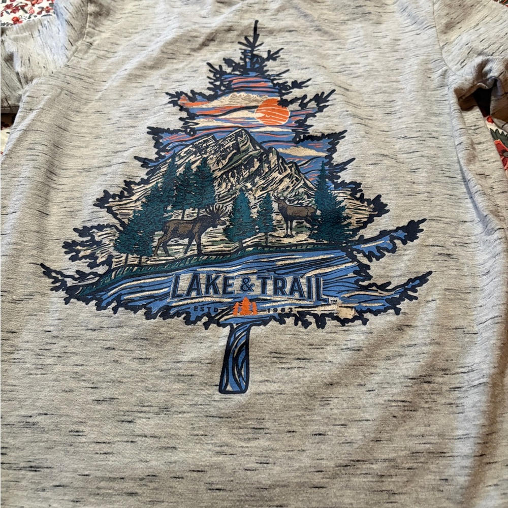 Boys lake and trail tees - Picture 4 of 5